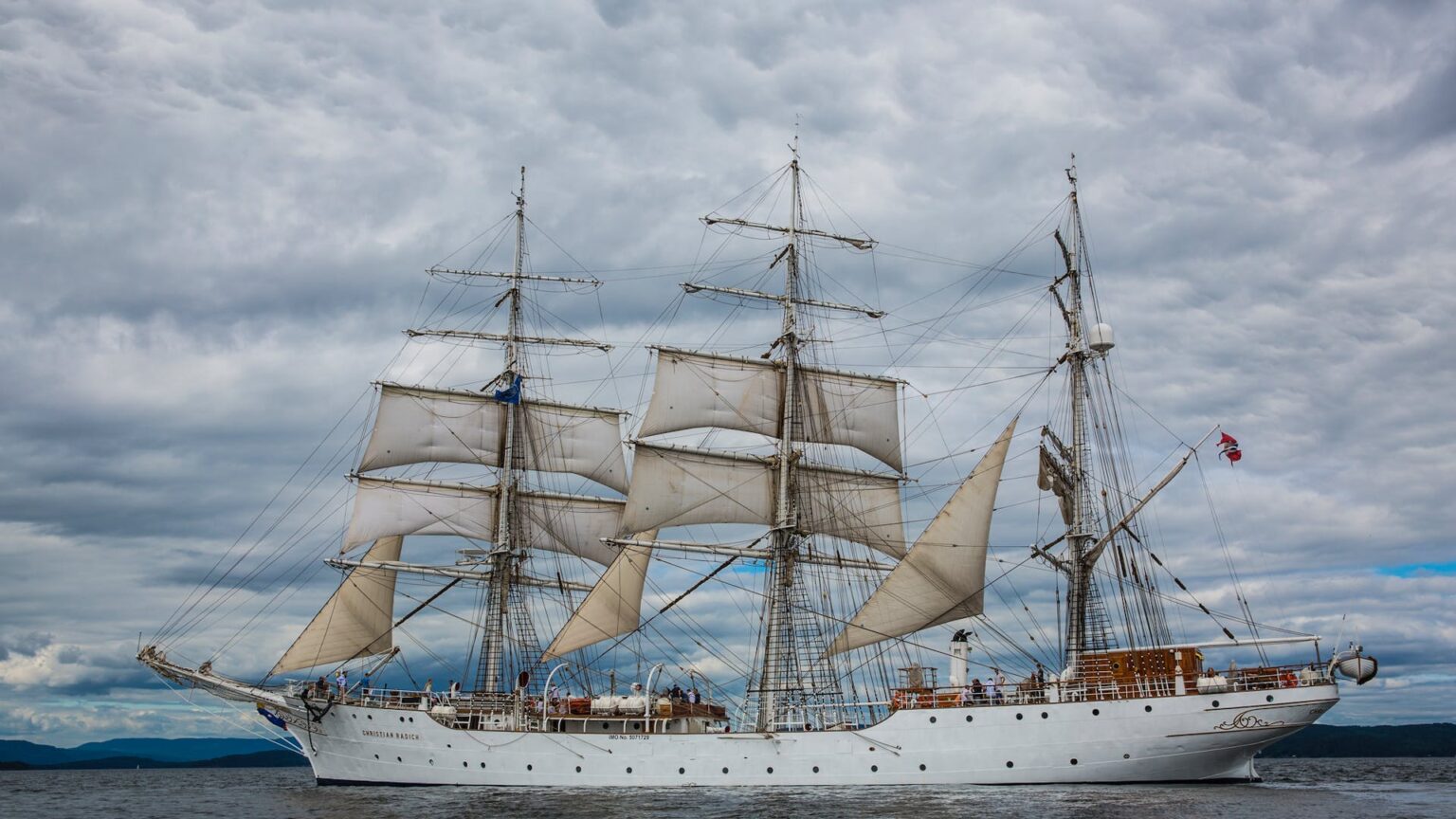 How do you read latitude and longitude on a nautical chart? Challenge