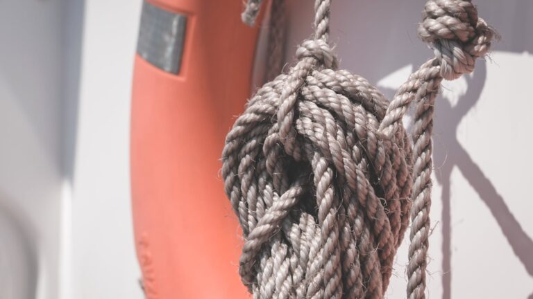 What is the best knot for a boat anchor?
