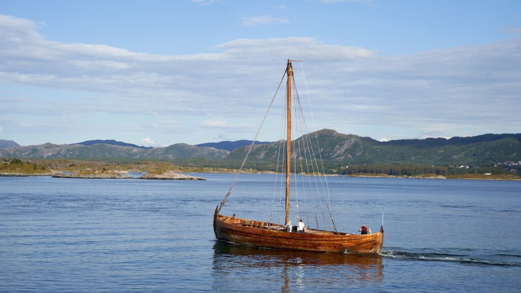 Why Do Sailors Sleep in Hammocks? Challenge D America Boating