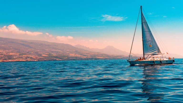 What Is The Minimum Size Sailboat For Ocean?